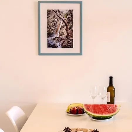 Isabella One Bedroom 아파트